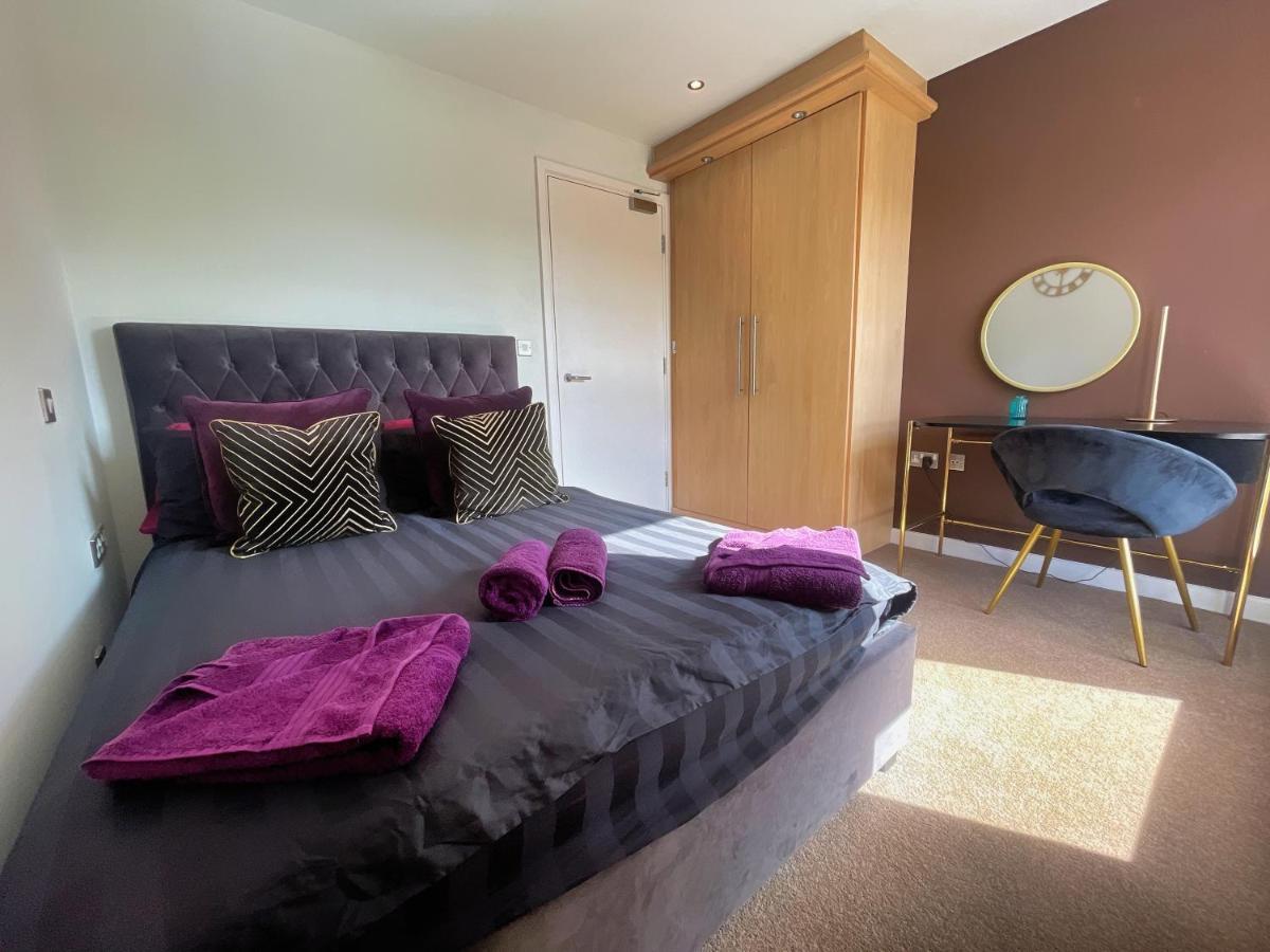 שפילד Historic Clock Tower Apartment With Rooftop Terrace And Free Secure Parking מראה חיצוני תמונה